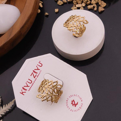 Stainless Steel Anti-Tarnish Ring – Gold Leaf Design