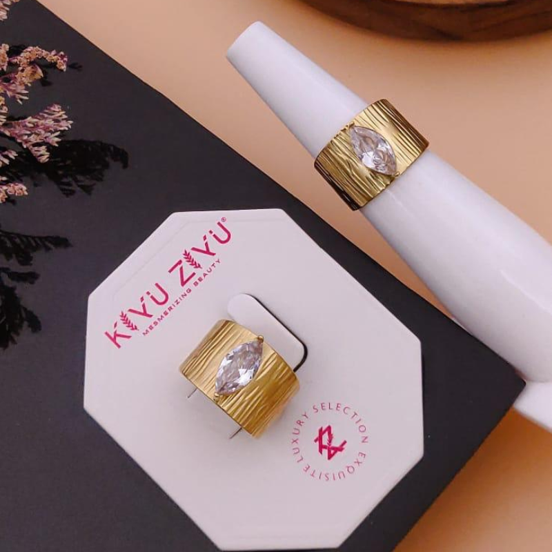 Textured Gold Stainless Steel Statement Ring with Diamond Accent – Anti-Tarnish