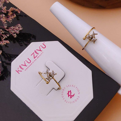 Stainless Steel Anti-Tarnish Ring – Gold Starburst with Diamond Detailing